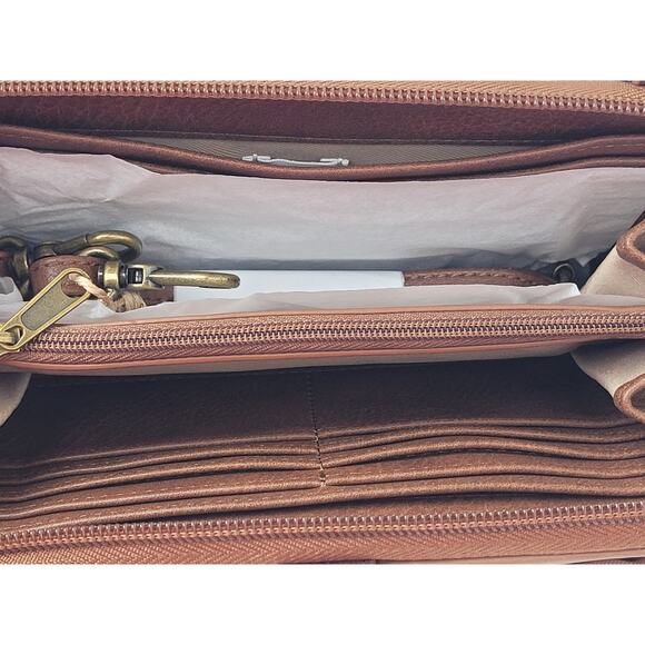 The Sak Iris Leather Crossbody Wristlet Smartphone Wallet NWT Retail $99 - Picture 7 of 11